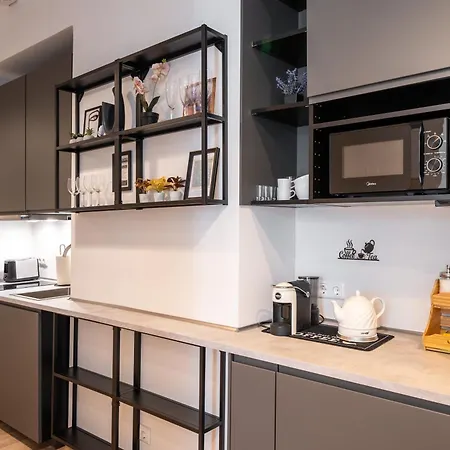 Appartement Elegant For 2 - Valdemara St *